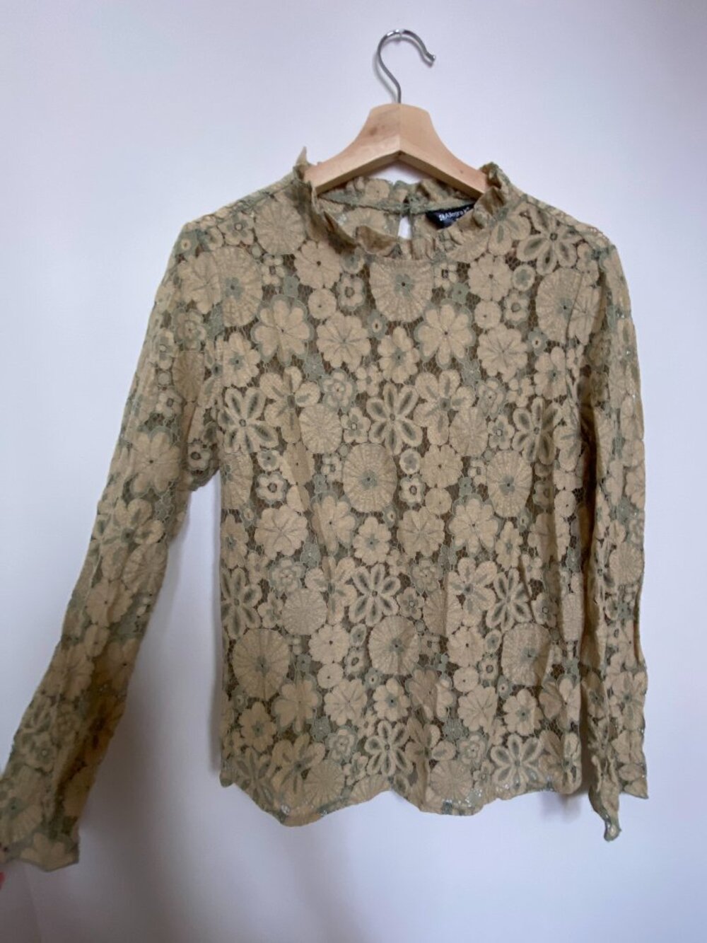 Green Floral Lace Blouse Size M
